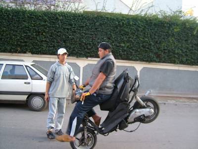 la c lhadj avec ce joli picaje bonne contuniation